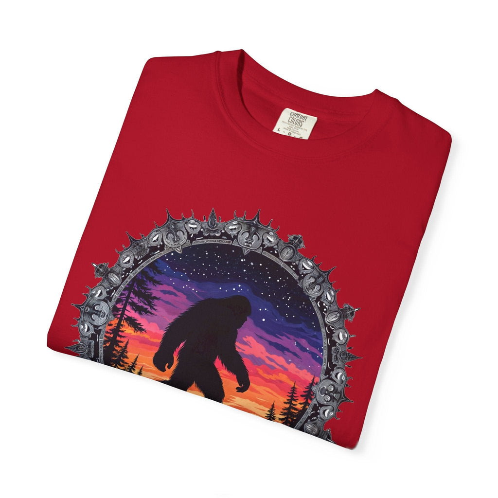 Printify T-Shirt Bigfoot Sunset Unisex T-Shirt, Nature Lover Shirt, Camping Tee, Outdoor Adventure Top, Gift for Him/Her, Unique Graphic Tee