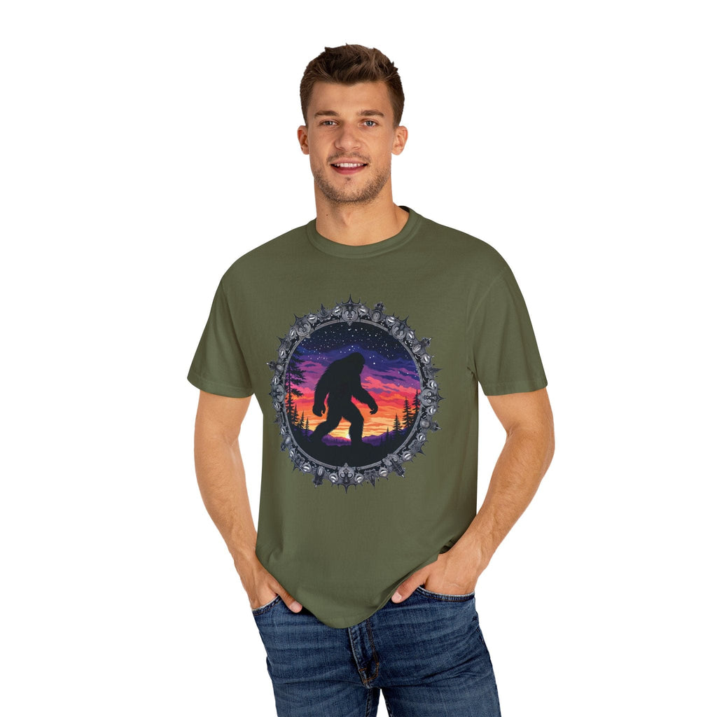 Printify T-Shirt Bigfoot Sunset Unisex T-Shirt, Nature Lover Shirt, Camping Tee, Outdoor Adventure Top, Gift for Him/Her, Unique Graphic Tee