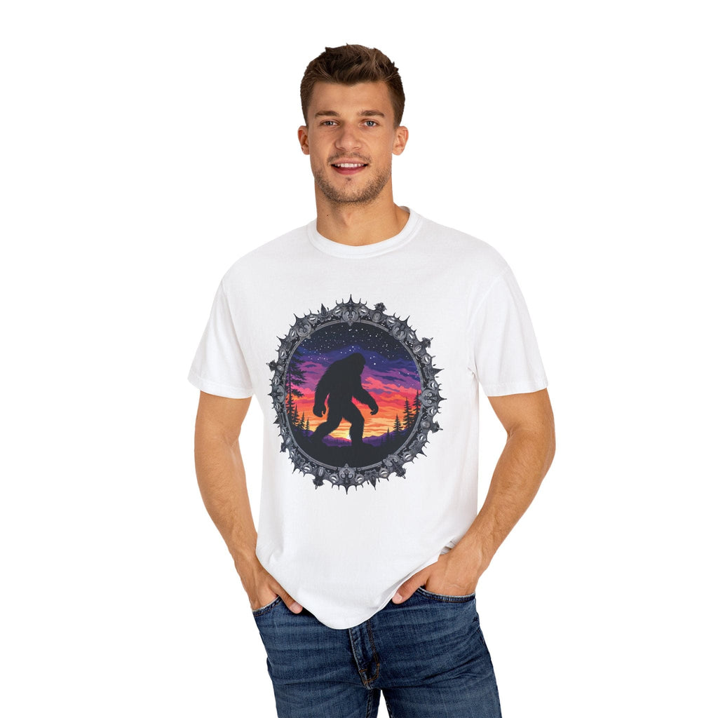 Printify T-Shirt Bigfoot Sunset Unisex T-Shirt, Nature Lover Shirt, Camping Tee, Outdoor Adventure Top, Gift for Him/Her, Unique Graphic Tee